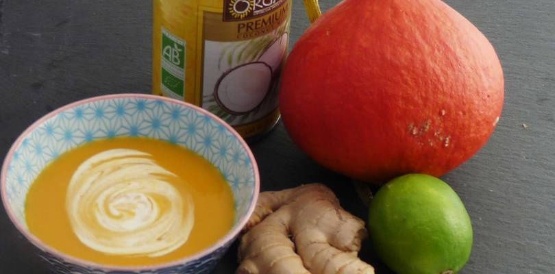 Soupe de potimarron, gingembre, lait de coco et citron vert Soupe de potimarron, gingembre, lait de coco et citron vert