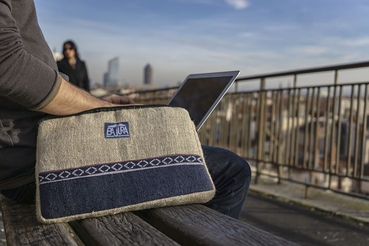 BAJURA lance ses pochettes pour ordi portable BAJURA lance ses pochettes pour ordi portable