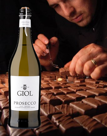 Dégustation du chocolat Saveur et Nature accompagné de vin pétillant