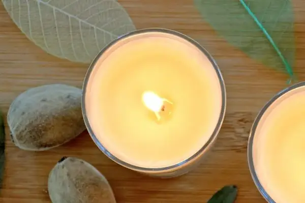 Bougie à la cire d'abeille