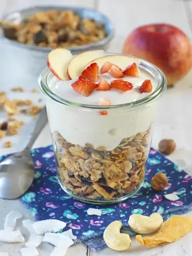 Granola maison et  sojade à la banane