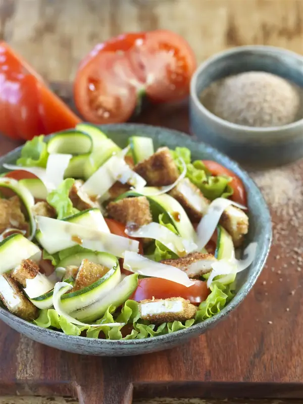 Recette à prix engagé : Salade  de courgettes  et tofu pané (2€24/pers)
