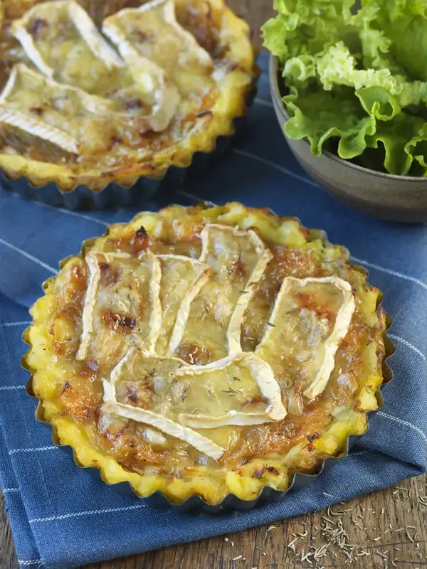 Tartelettes pommes de terre et camembert : recette à petit prix !